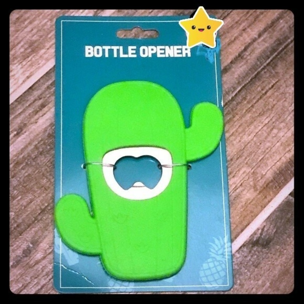 NEW Bright Green Silicone/Stainless CACTUS Bottle Opener Party favor Great Gift!